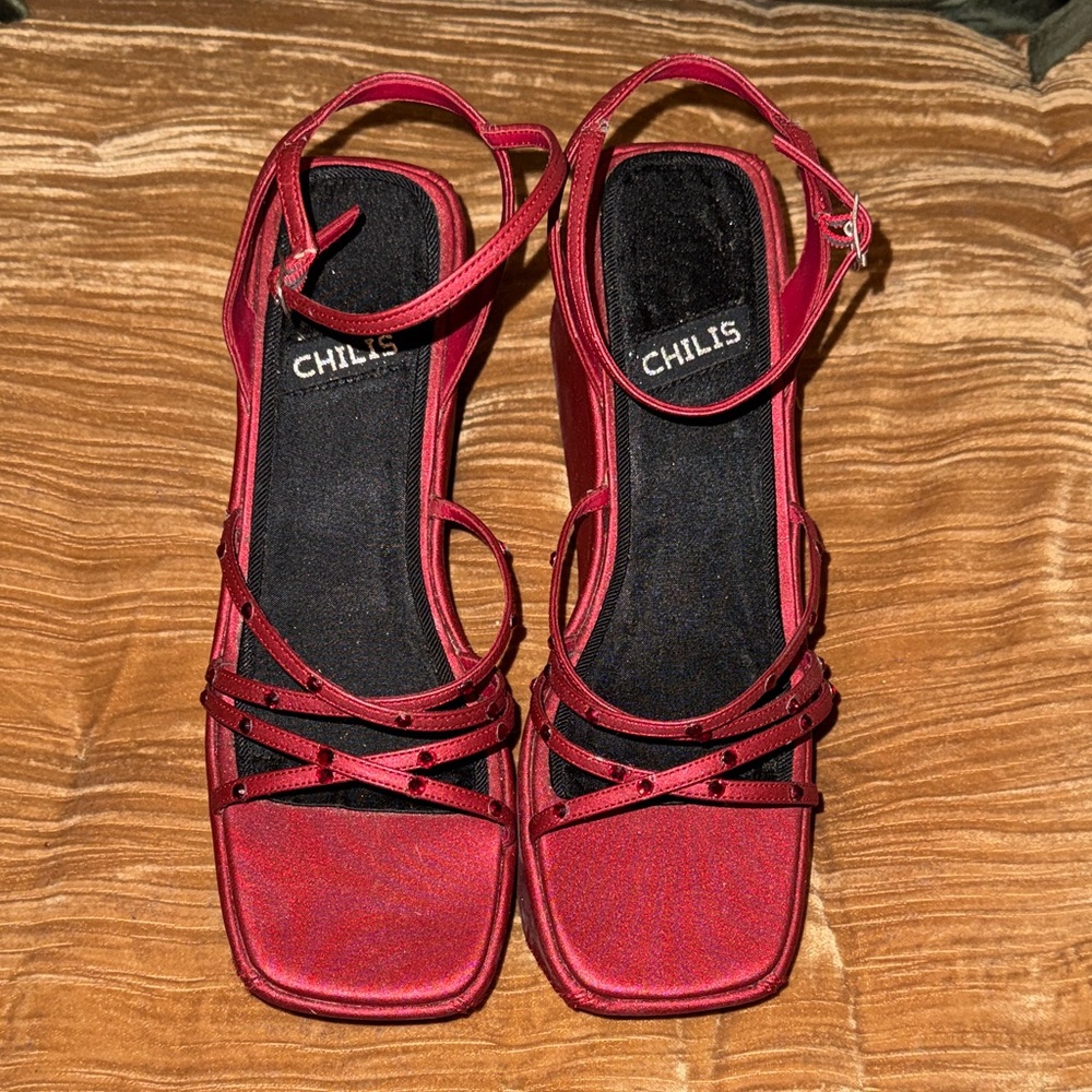 90s strappy wedge sandal
